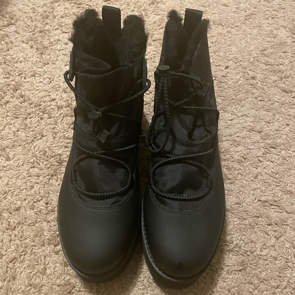 UGG PLUSH BOOTS!!! 🥶🔥